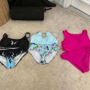 3 bathing suits in girl sizes